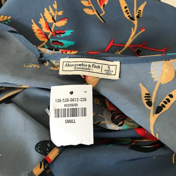 Abercrombie & Fitch Blue Butterfly Tank Blouse - Picture 6 of 7